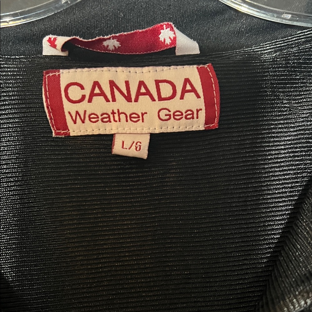 Canada Black and White Lightweight Jacket - Picture 2 of 3
